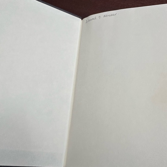 Vampire Diaries Book 1 & Beautiful Creatures Book 1 with poster - Picture 10 of 13